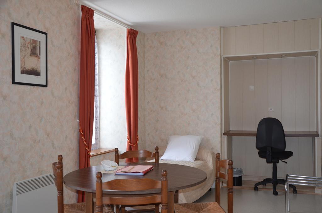 Logis Auberge De L'Allagnonette Saint-Poncy Экстерьер фото